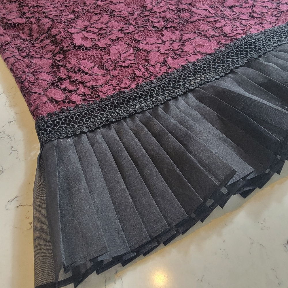Alexis Lace Midi Skirt Pleated Hem Romantic Coquette Size Small burgandy & black - Picture 4 of 12